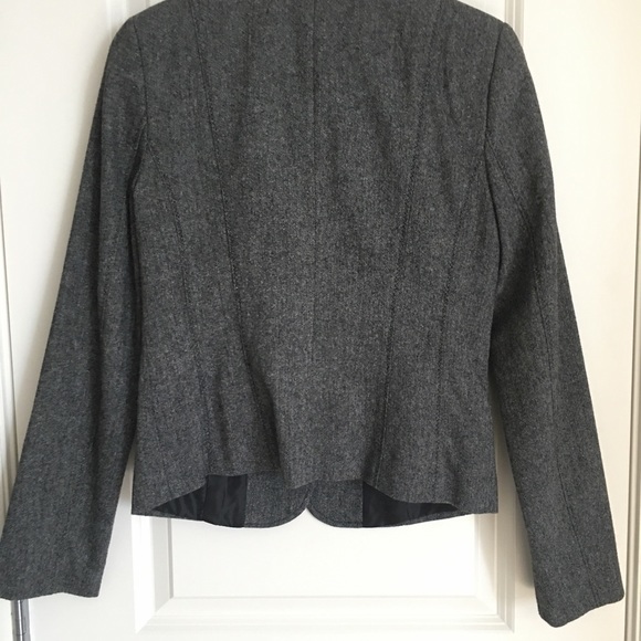 Smart Set blazer/skirt set.Beautiful heather grey. - Picture 2 of 4
